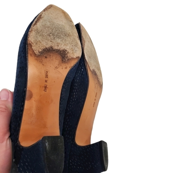 Salvatore Ferragamo Navy Blue Suede Block Heels - Picture 8 of 9